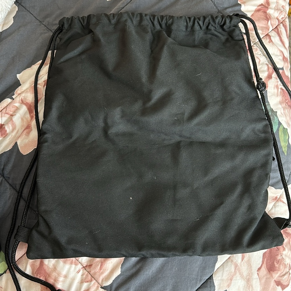 vs pink drawstring backpack - Picture 2 of 2